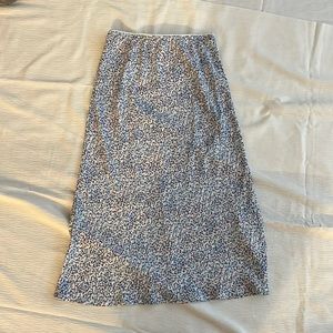 Size small flowey skirt
